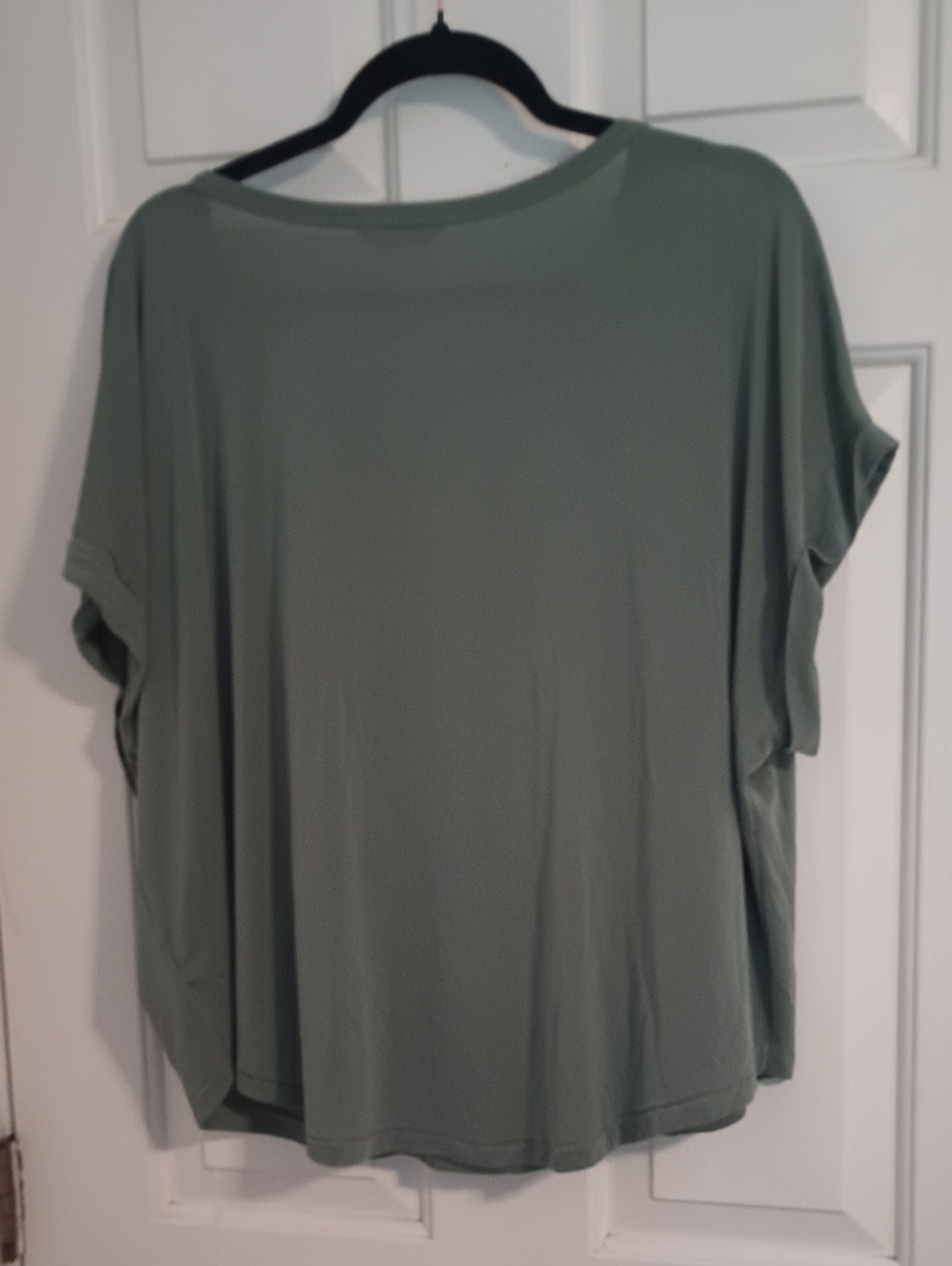 Lucky Brand Relaxed Scoop Tee in Sage - Picture 5 of 6